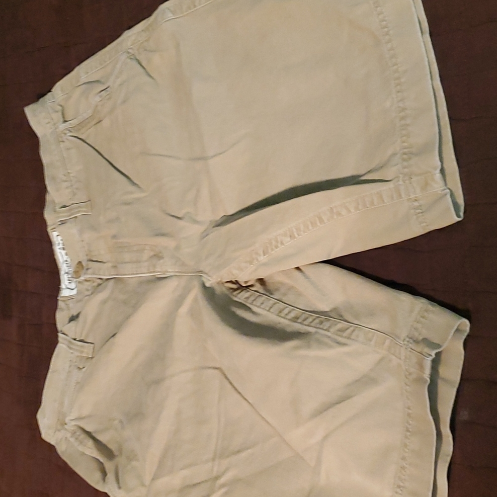 Men's khaki shorts